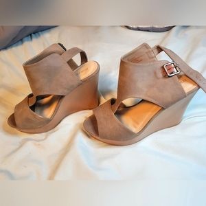 Maurices solid wedge heels